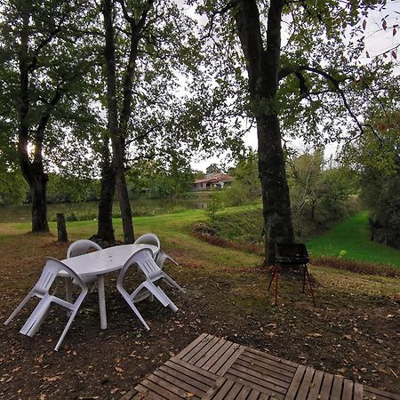 Camping De La Chagnee Saint-Aubin-le-Cloud Rom bilde